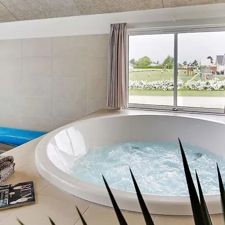Feriehus Eskilstrup Sleeps 14 Pool Wifi Eskilstrup (Funen)
