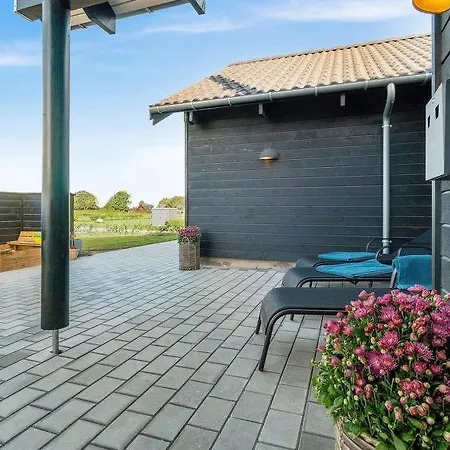 Feriehus Eskilstrup Sleeps 14 Pool Wifi *