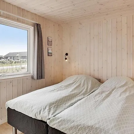 Feriehus Eskilstrup Sleeps 14 Pool Wifi