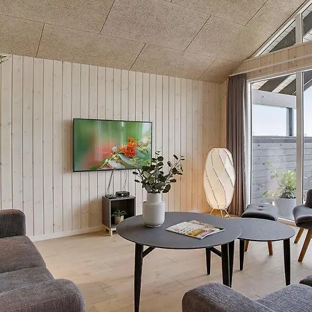 Feriehus Eskilstrup Sleeps 14 Pool Wifi Eskilstrup (Funen)